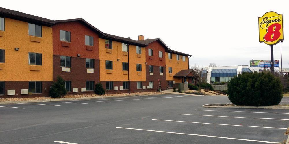 Super 8 By Wyndham Hagerstown I-70 Motell Exteriör bild